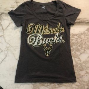 COPY - NBA Milwaukee Bucks scoop neck t-shirt